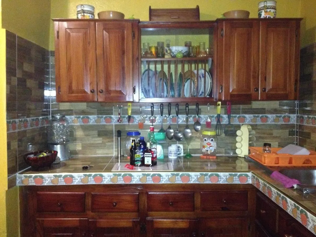 Homestay 15 Min From The Airport In Kingston Jamaica Apartment
